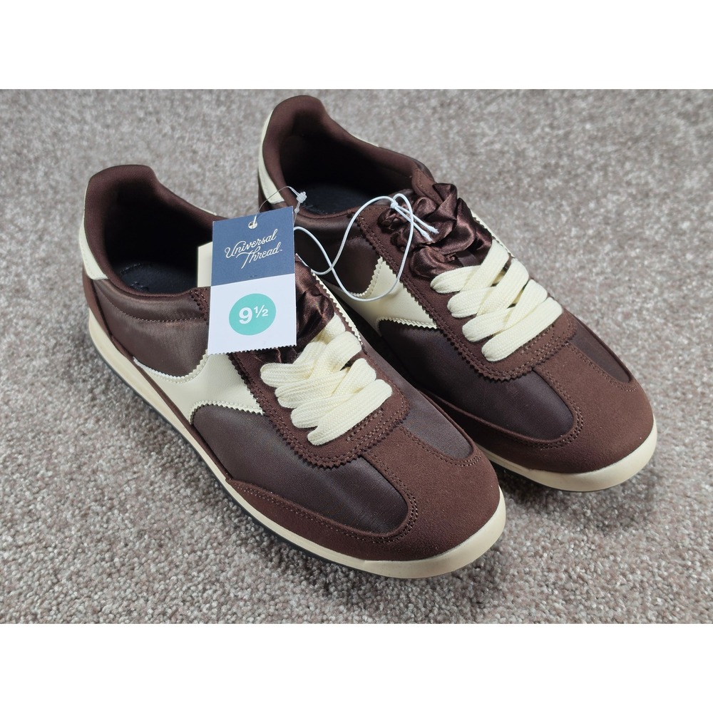 Universal Thread Skyler Brown Satin Suede Retro Jogger Sneakers Womens 9.5 NEW